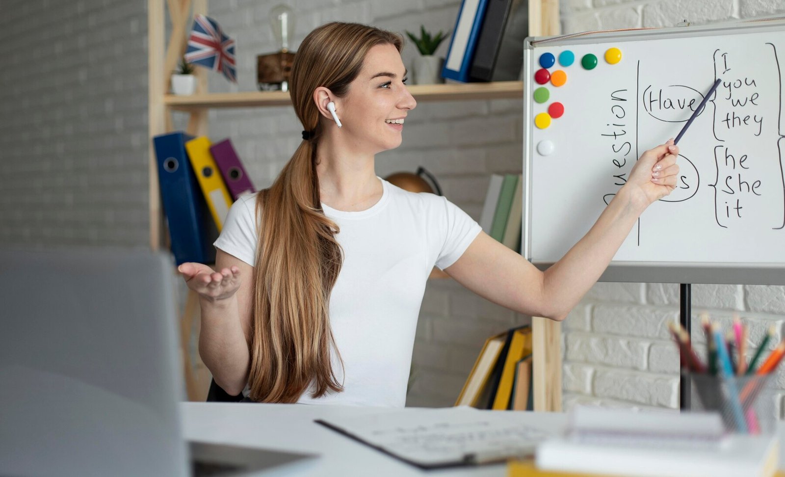 woman-teaching-students-english-lesson-online_23-2148962972.jpg